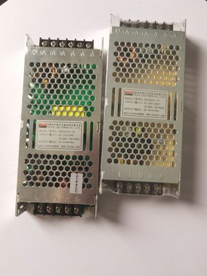 Đơn vị nguồn ánh sáng linh hoạt cho không gian 200 * 100 * 50mm và độ ẩm 0-95% RH300W 60A 5V