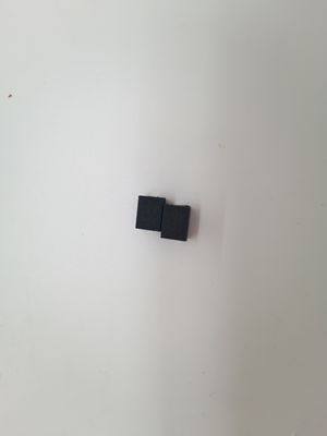 Varistor oxit kim loại 125.C 3225K681 Nhiệt độ lưu trữ thông qua loại gói lỗ phù hợp với RoHS.