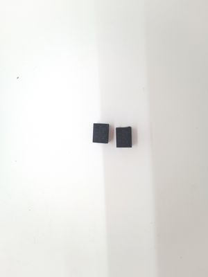 Thiết bị gắn bề mặt Metal oxide Varistor 0.1J - 4J Temp MOV SMD với gói Through Hole