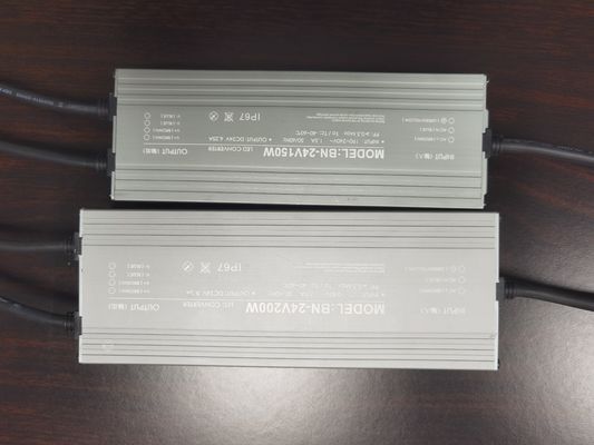 Vỏ nhôm Dòng điện chống mưa IP54 Dòng điện chống nước đầu ra đơn 100 ~ 264 VAC 8.3A